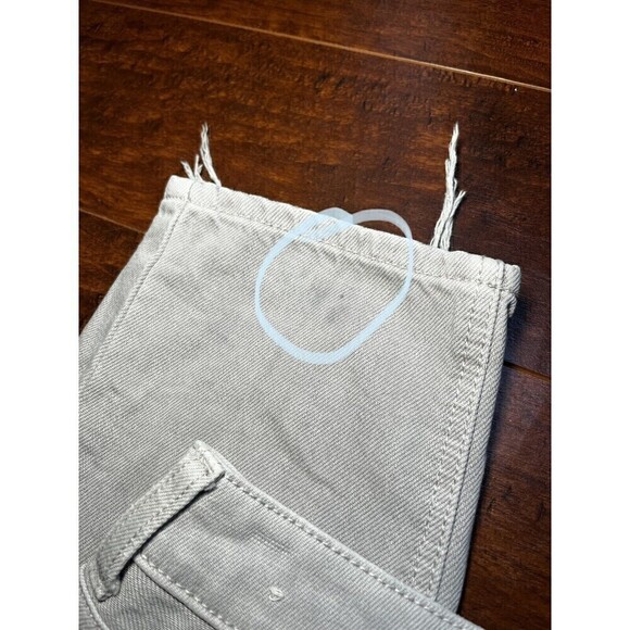 American Eagle Distressed Mom Jean Womens Sz 6 - Picture 9 of 9